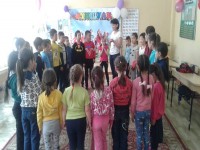 Вместе с отрядом сил не жалей: пой, танцуй, рисуй и клей!